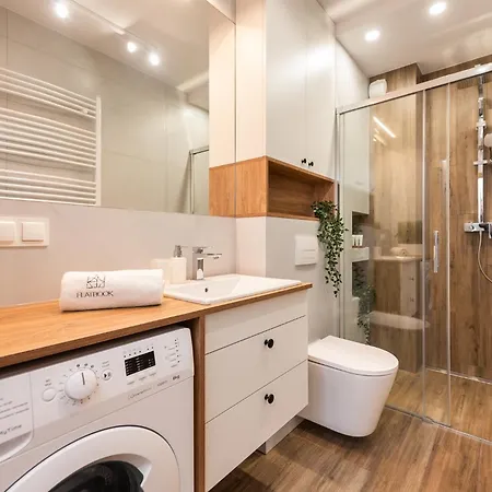 Flatbook Trimare Z Basenem, Sauna, Bilardem I Parkingiem Apartmán