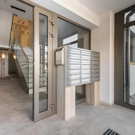 Flatbook Trimare Z Basenem, Sauna, Bilardem I Parkingiem Apartmán *