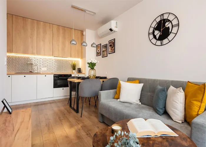 Flatbook - Trimare Z Bilardem I Parkingiem